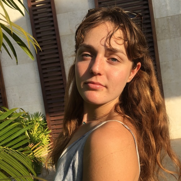 Meet your Posher, Kristal - Picture 1 of 1